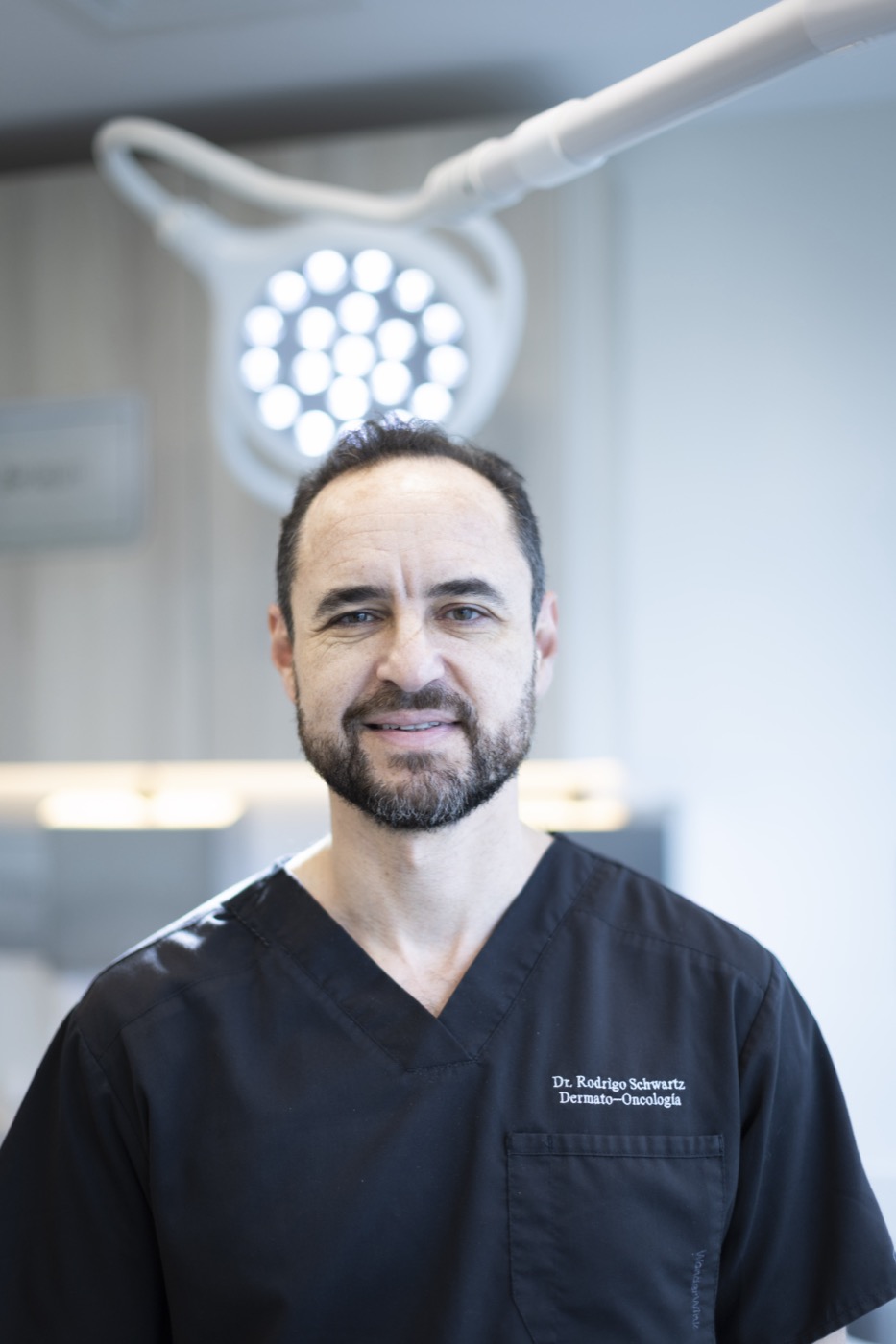 Dr. Rodrigo Schwartz